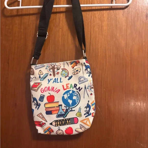 White 'Y'All Gonna Learn' Educational Print Crossbody Bag - Picture 1 of 15